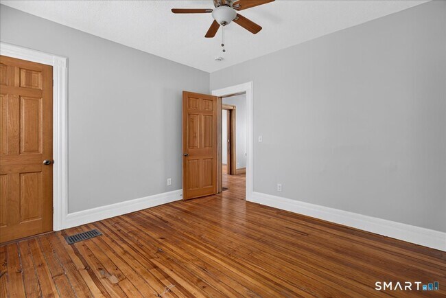Building Photo - 35 Tilton St