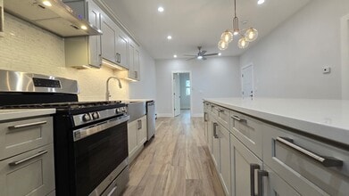 Building Photo - 53 W Eagle St