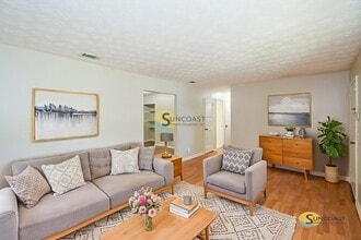 Building Photo - 4533 Jade Dr E