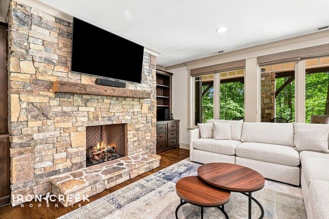 Building Photo - 2 Cherokee Orchard Ct