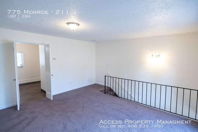Building Photo - The sounds of Rattlesnake Creek await you!