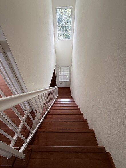 Building Photo - 26145 Frampton Ave