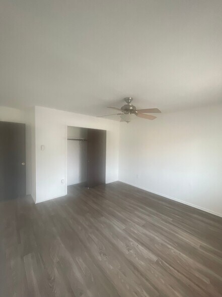 Building Photo - 5400 Imperial Ct
