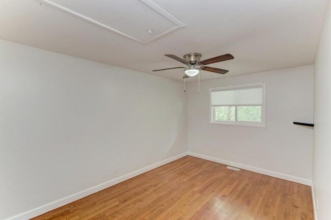 Building Photo - 1549 Revere Cir