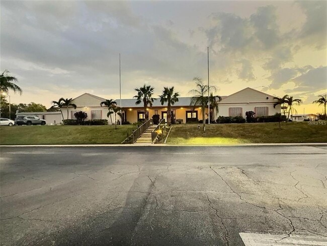 Building Photo - 29 Royal Palm Cir
