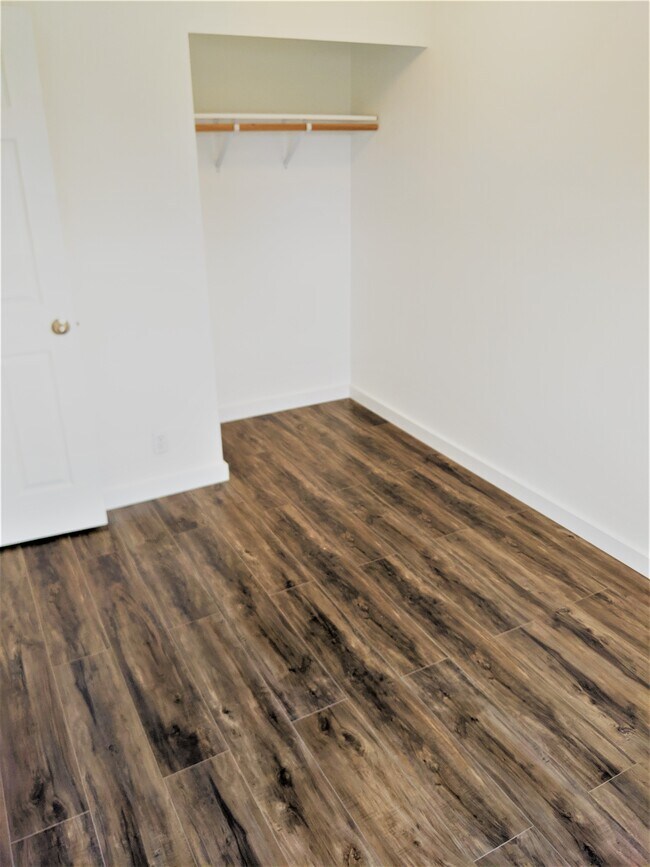 Building Photo - 7801 S Cushman Ave