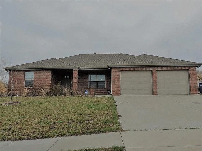 Building Photo - 5233 Stone Crest Dr