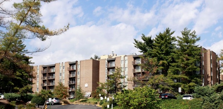 Building Photo - 75 S Reynolds St