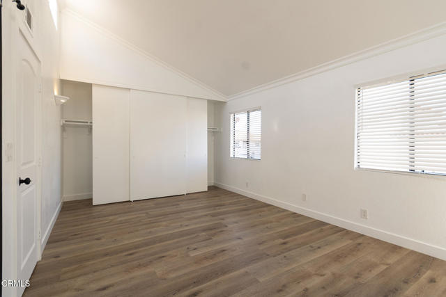 Building Photo - 364 E Bard Rd