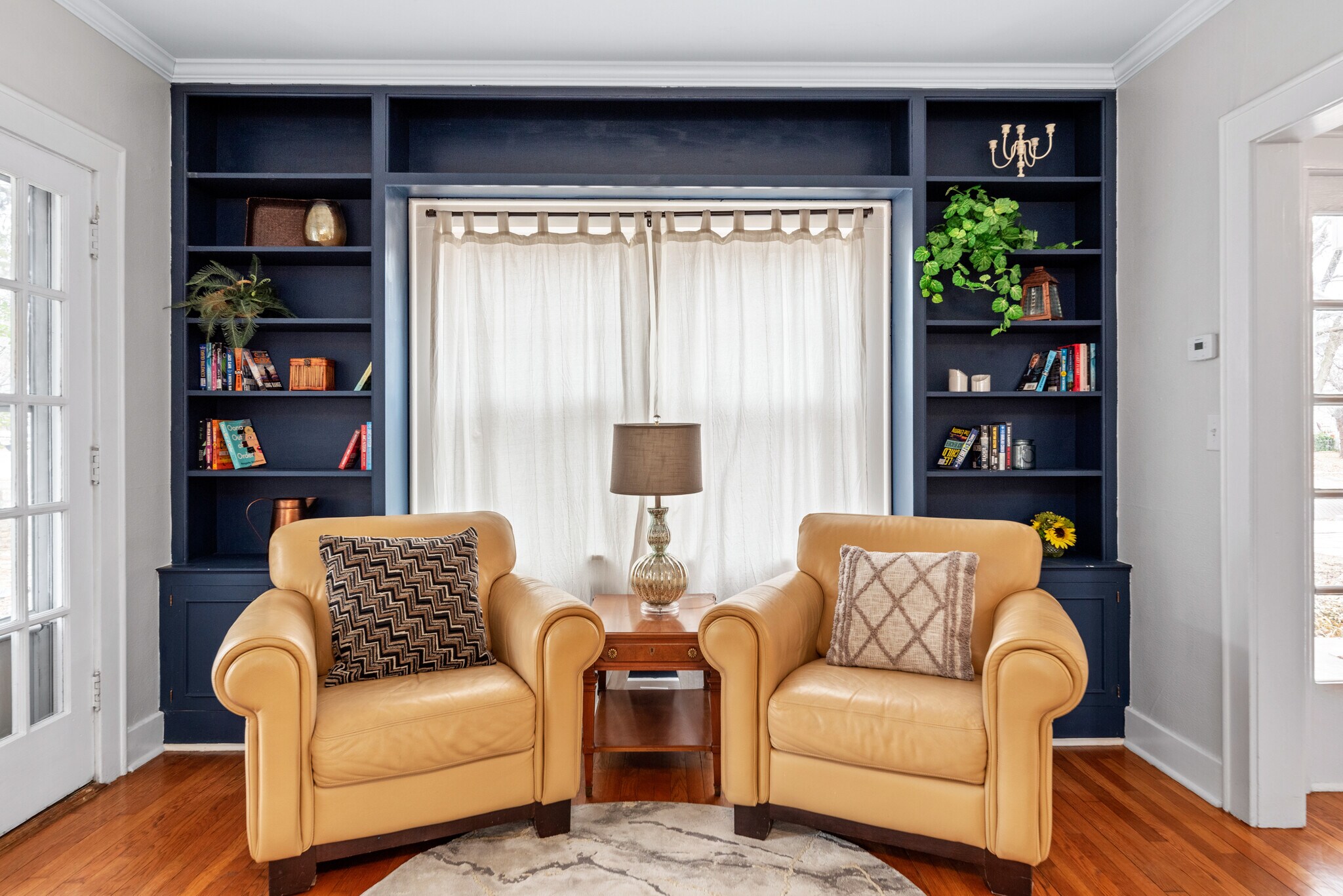 Building Photo - 425 N Bluff Ave