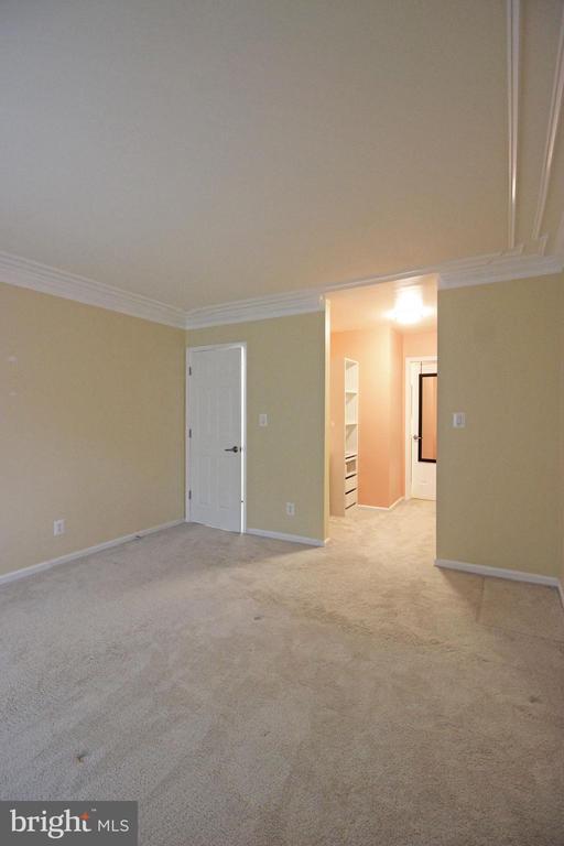 Building Photo - 6608 Jupiter Hills Cir