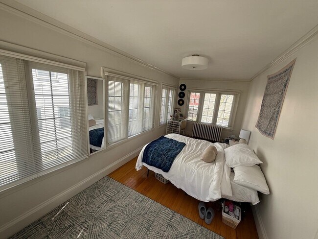 Building Photo - 66 Westchester Rd