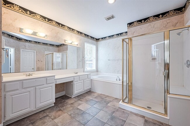 Building Photo - 5547 Cranston Ct