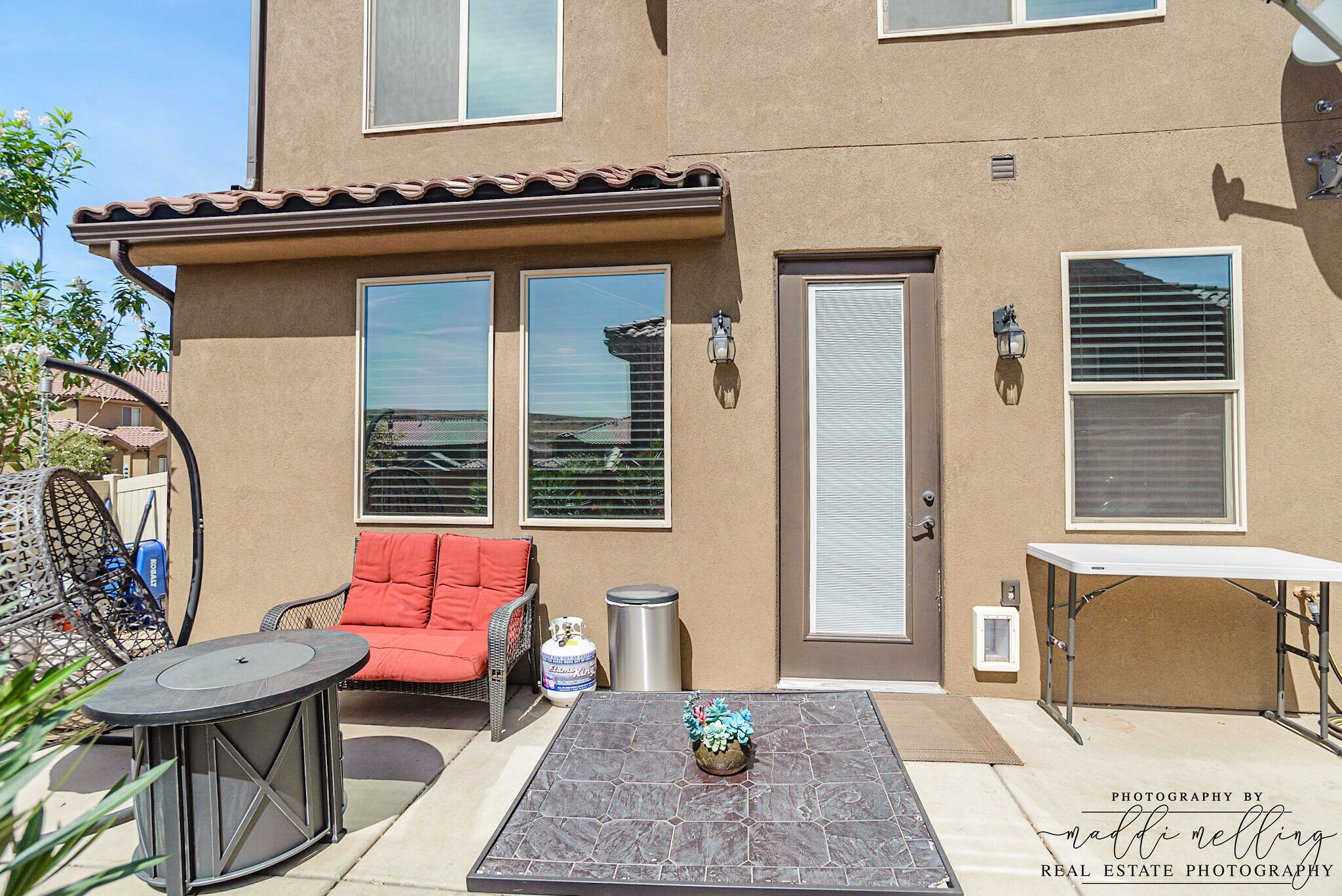 Building Photo - 325 N Red Stone Rd