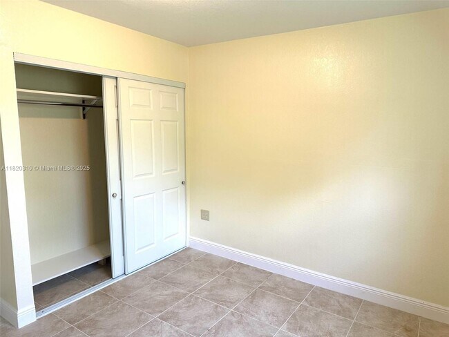Building Photo - 17625 SW 160th Ave