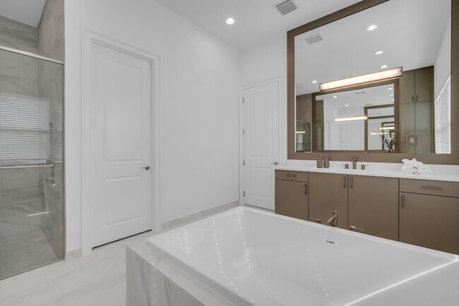 Building Photo - 11242 Gln Orch Ln