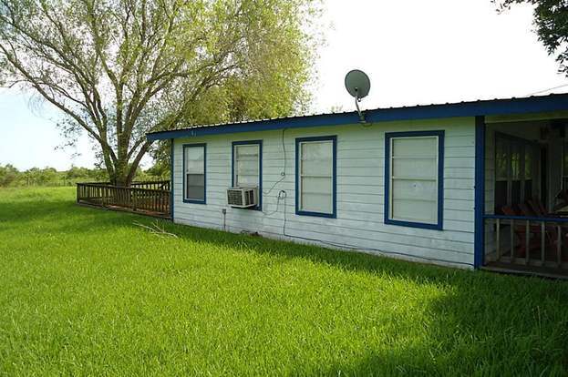 Building Photo - 5589 County Rd 469
