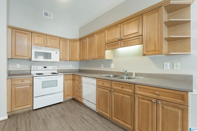 Building Photo - 114 Hayesbury Ln