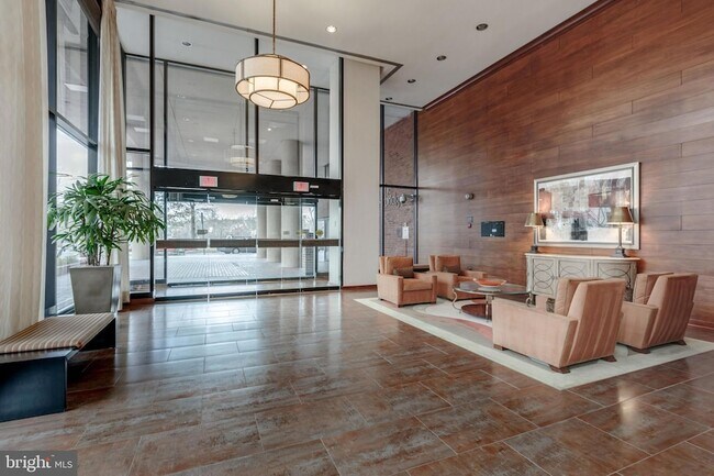 Building Photo - 2555 Pennsylvania Ave NW