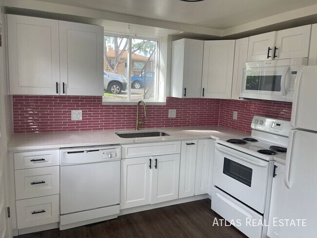 Primary Photo - 6035 W 39th Ave