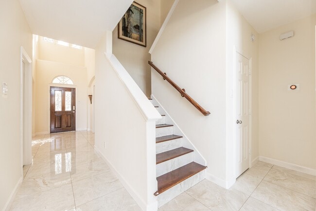 Building Photo - 14842 Grand Corral Ln