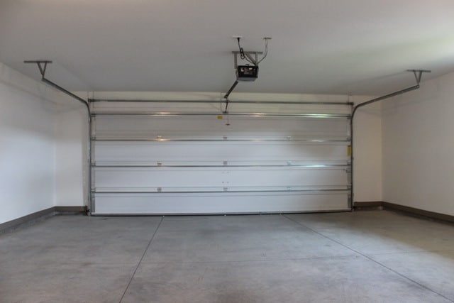 Building Photo - Beautiful 3 Bedroom, 2 Bath home for rent, short drive to Ft. Riley!