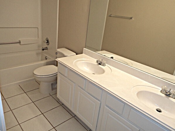 Building Photo - 21406 Lark Creek Ln