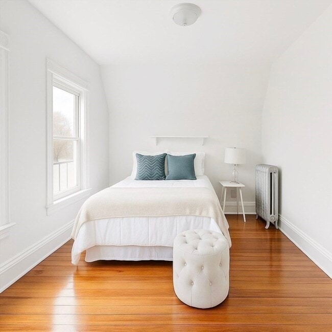 Building Photo - 145 Lagrange St