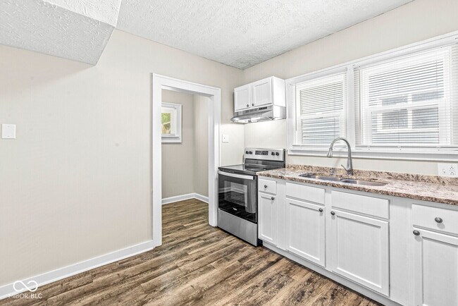 Building Photo - 4248 Carrollton Ave