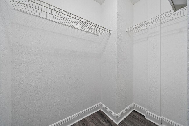 Building Photo - 1803 N Flagler Dr