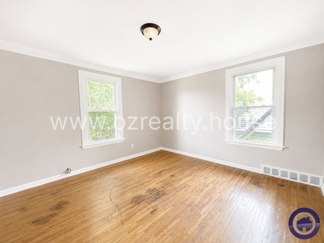 Building Photo - 837 Colburn St