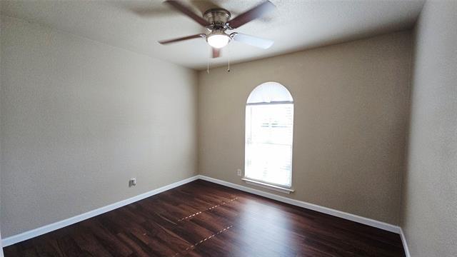 Building Photo - 1010 La Fontana