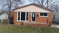 Building Photo - 29800 Oakwood St