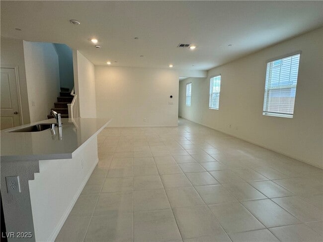 Building Photo - 639 La Vis Acrs Ln