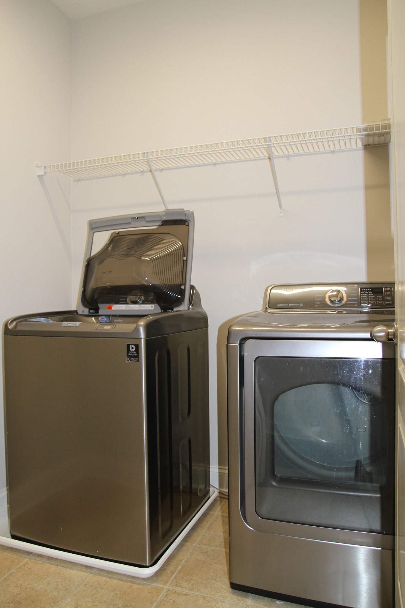 Laundry Room - 10423 Alvarado Way