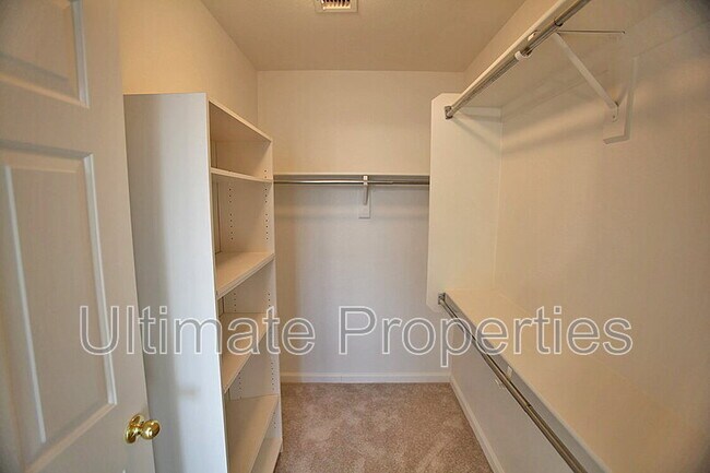 Building Photo - 20920 N 67th Dr