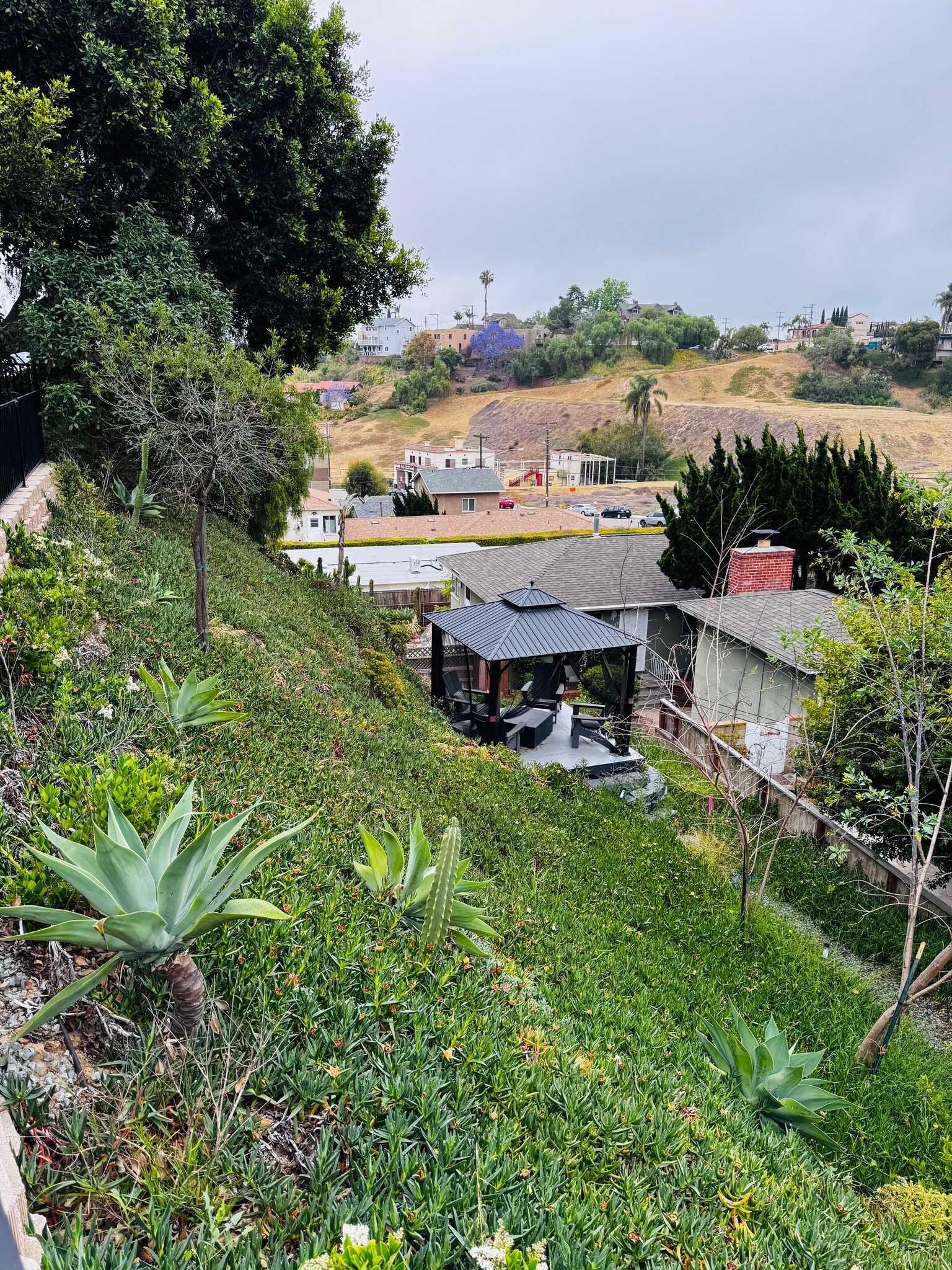 Community gazebo - 801 Torrance St