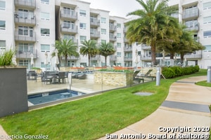 Building Photo - 17902 La Cantera Pkwy