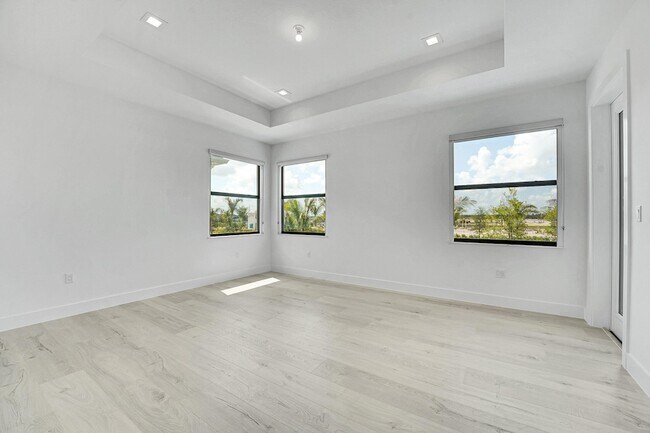 Building Photo - 13005 Feathering Wy