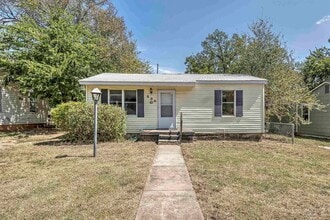 Building Photo - 606 N I St