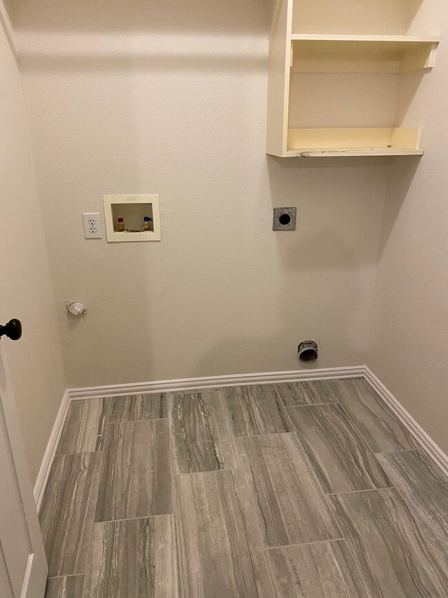 Building Photo - 5205 Crossvine Ln