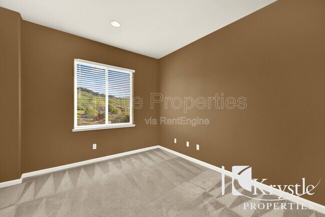 Building Photo - 3050 Blue Sky Ct