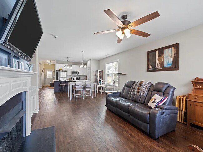 Building Photo - Earn Wealth While Leasing - Like a Homeowner - Lease to Own