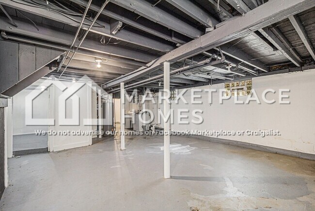 Building Photo - 8062 Cadillac Ave