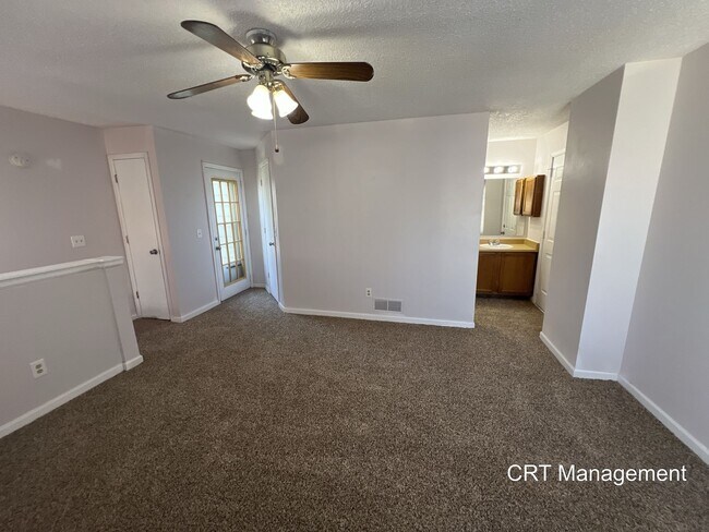 Building Photo - Beautiful 2 Bedroom, 2 Bathroom Condo in S...