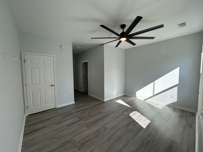 Building Photo - 2022 Trimble Rd