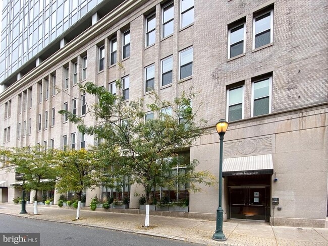 Building Photo - 1101 Locust St