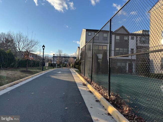 Building Photo - 120 Tolocka Terrace NE