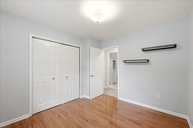 Building Photo - 5481 Saddler Ln