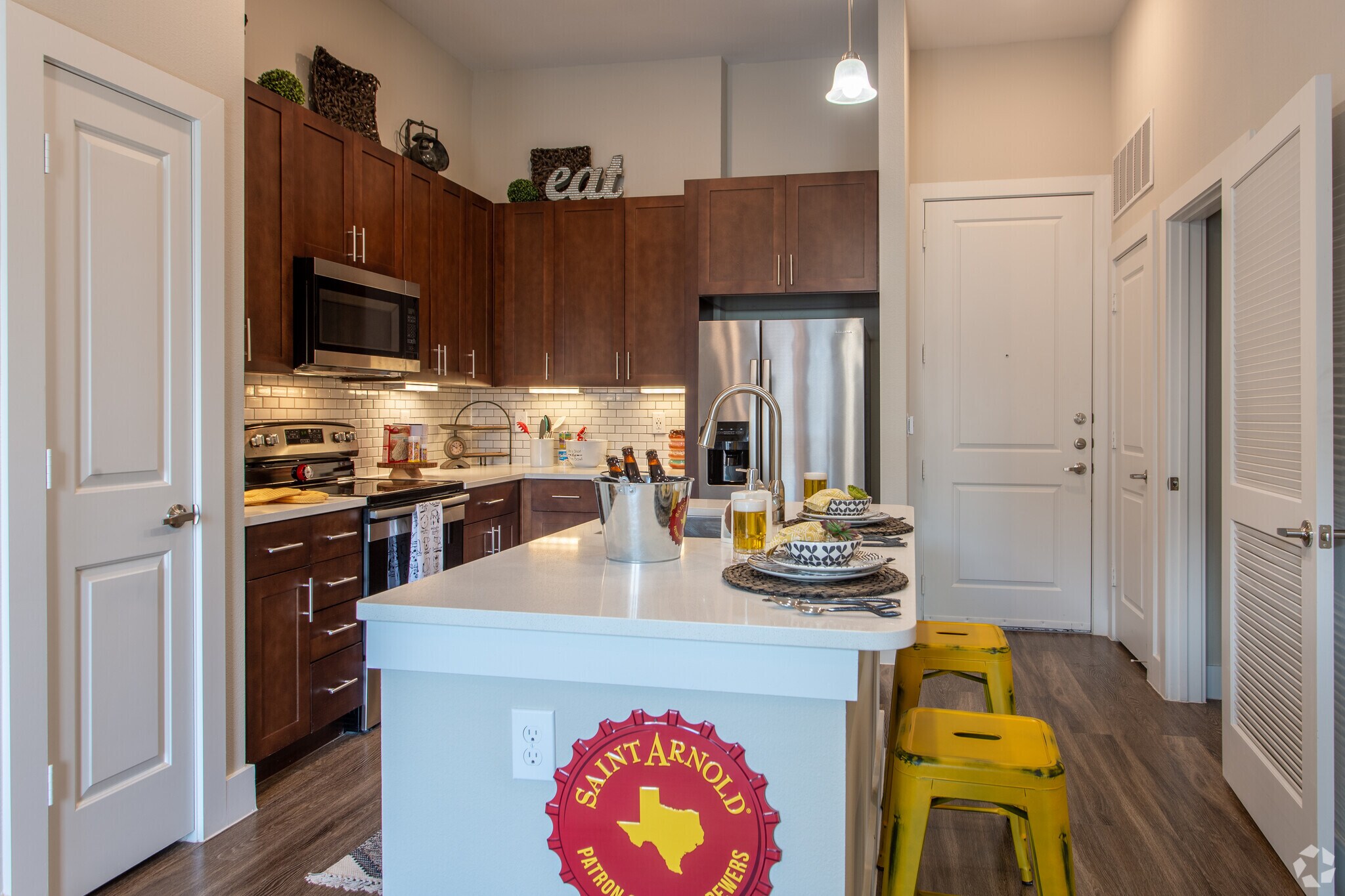 Hardy Yards Apartment Homes 1550 Leona St Houston TX 77009